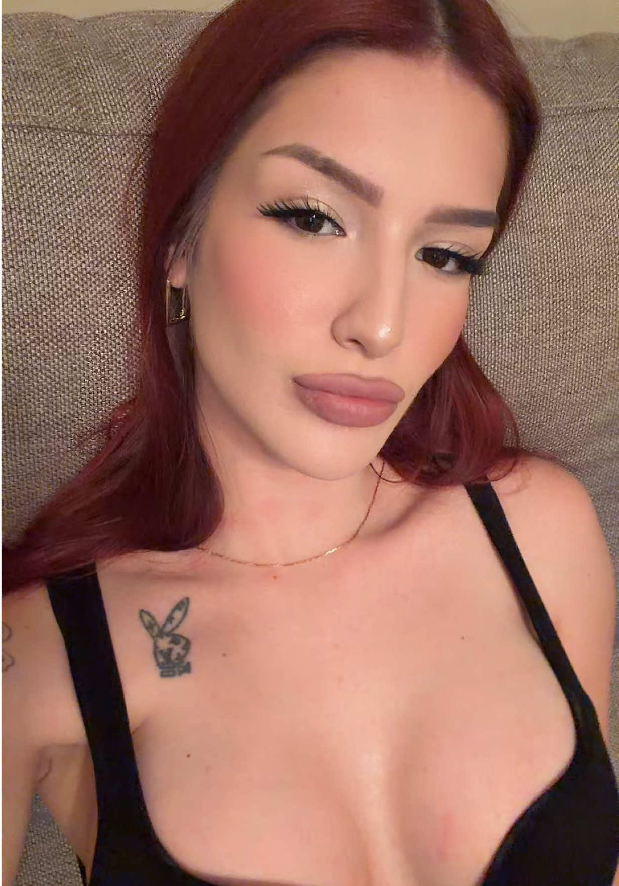@theyurina