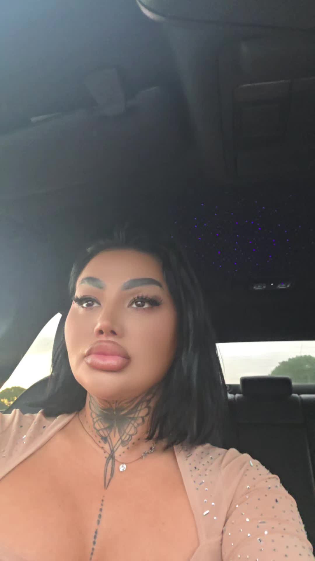 @👑Denysa👑