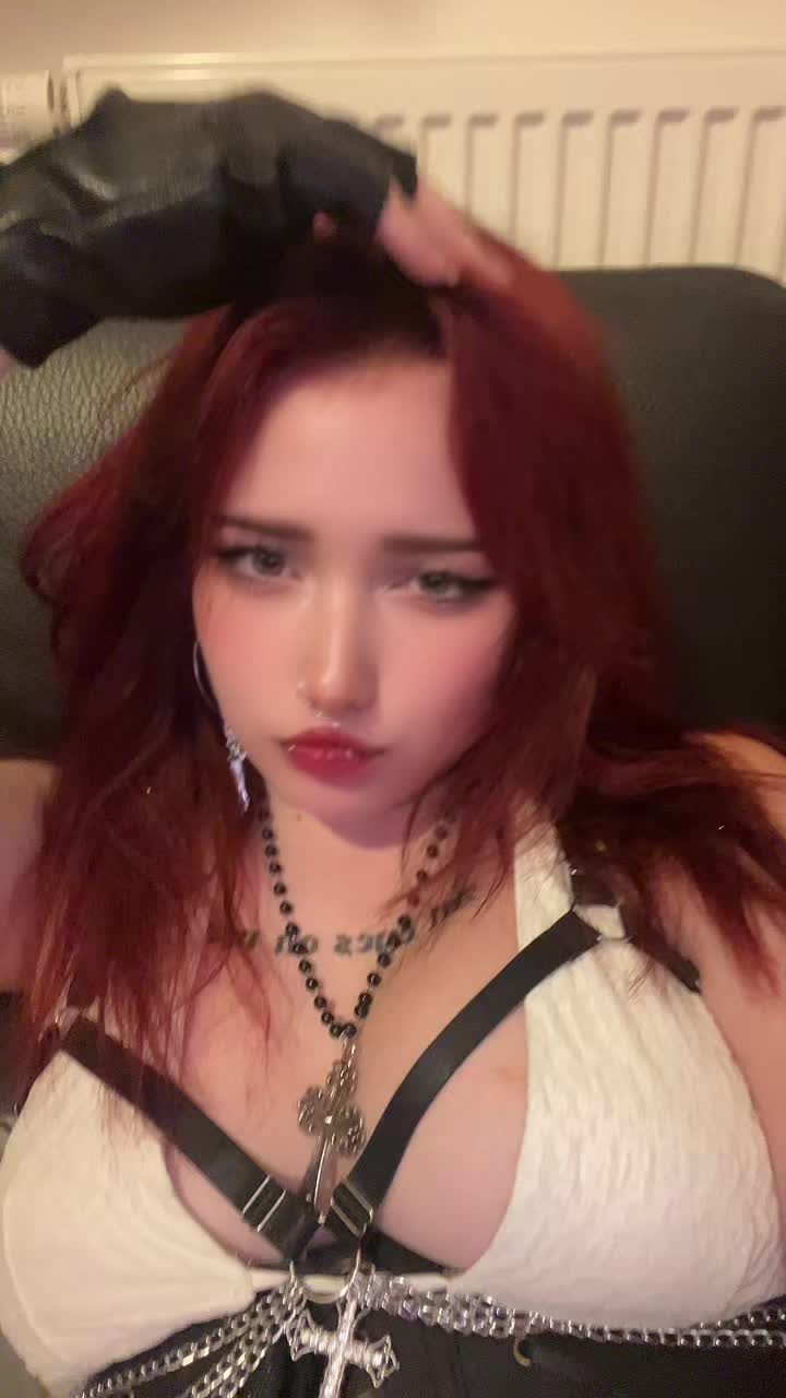 @Mimi 🕷️🌸