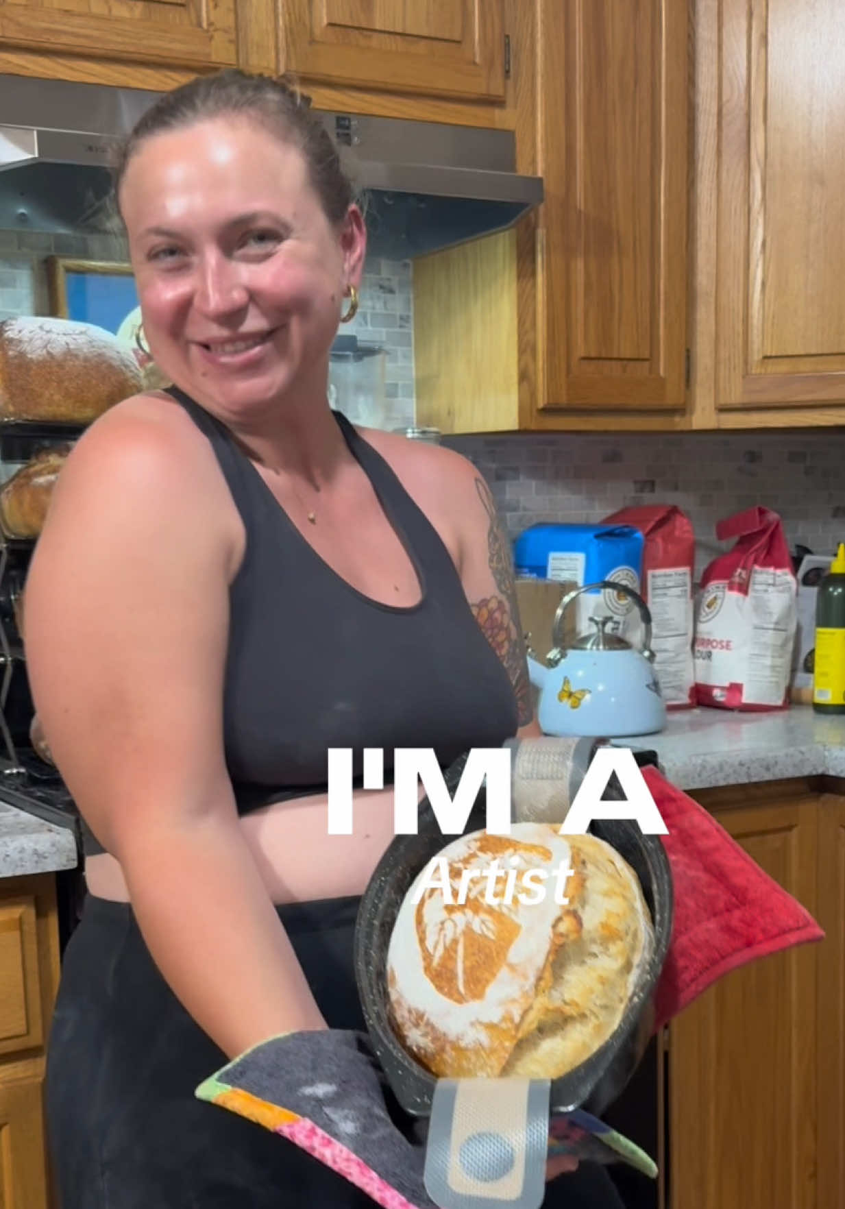 @Hali Holt 🥨