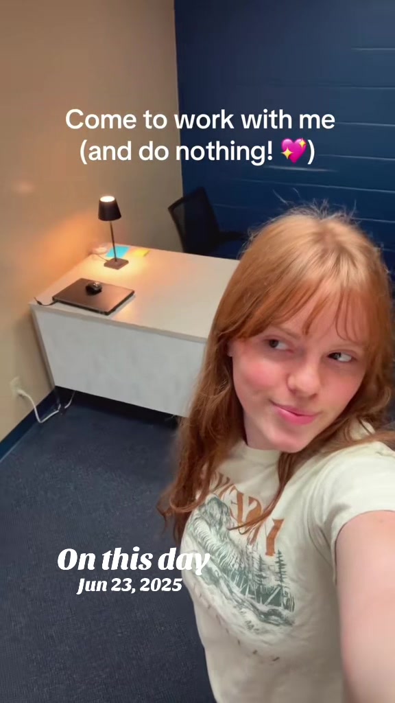 @Sophie // Writer + Illustrator