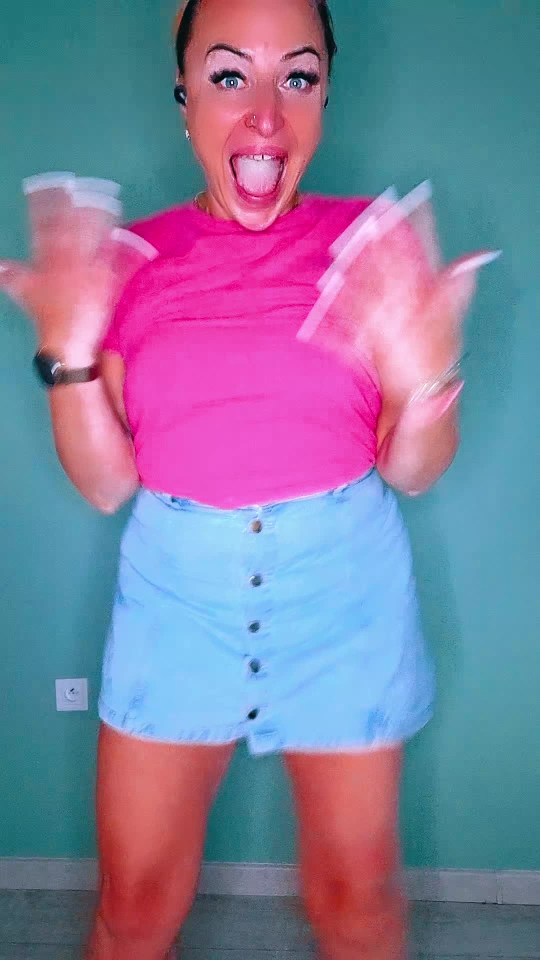 @kroliczekhop*