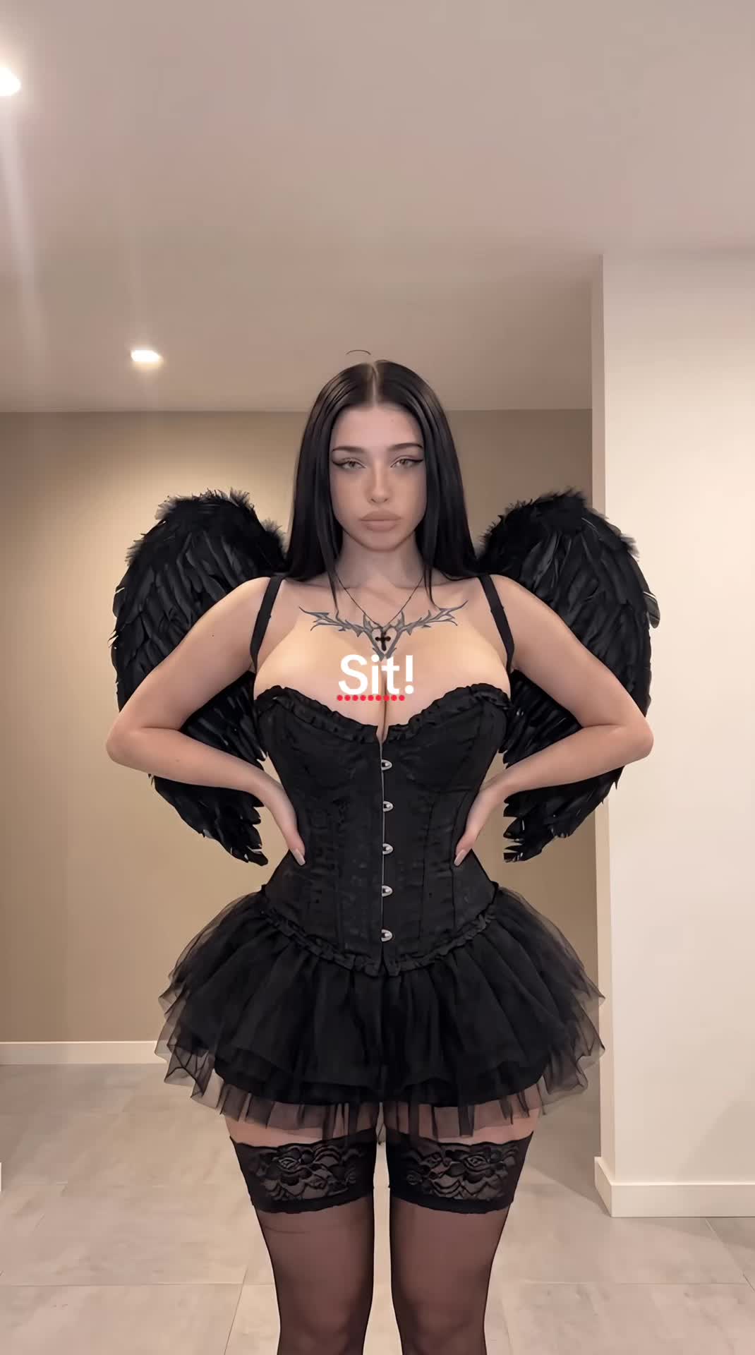 @RoxyFoxyie