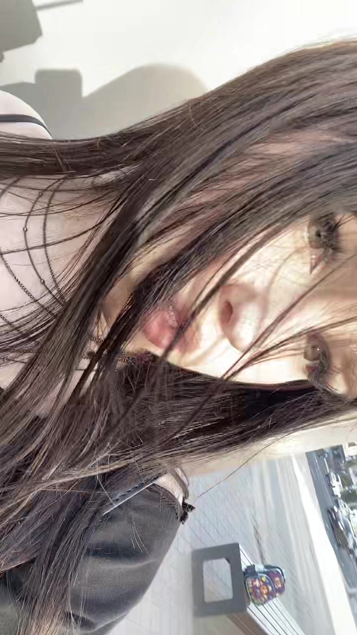 @dnkkkkkqw