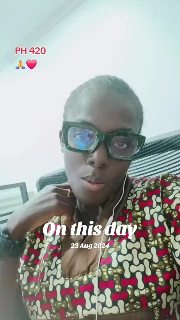 @Nana Yaa Papabi