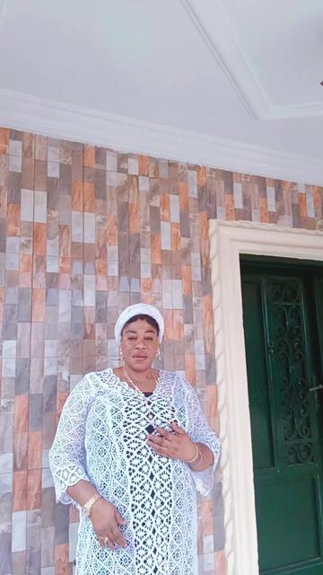 @ADUNNIADE WITH COINS .