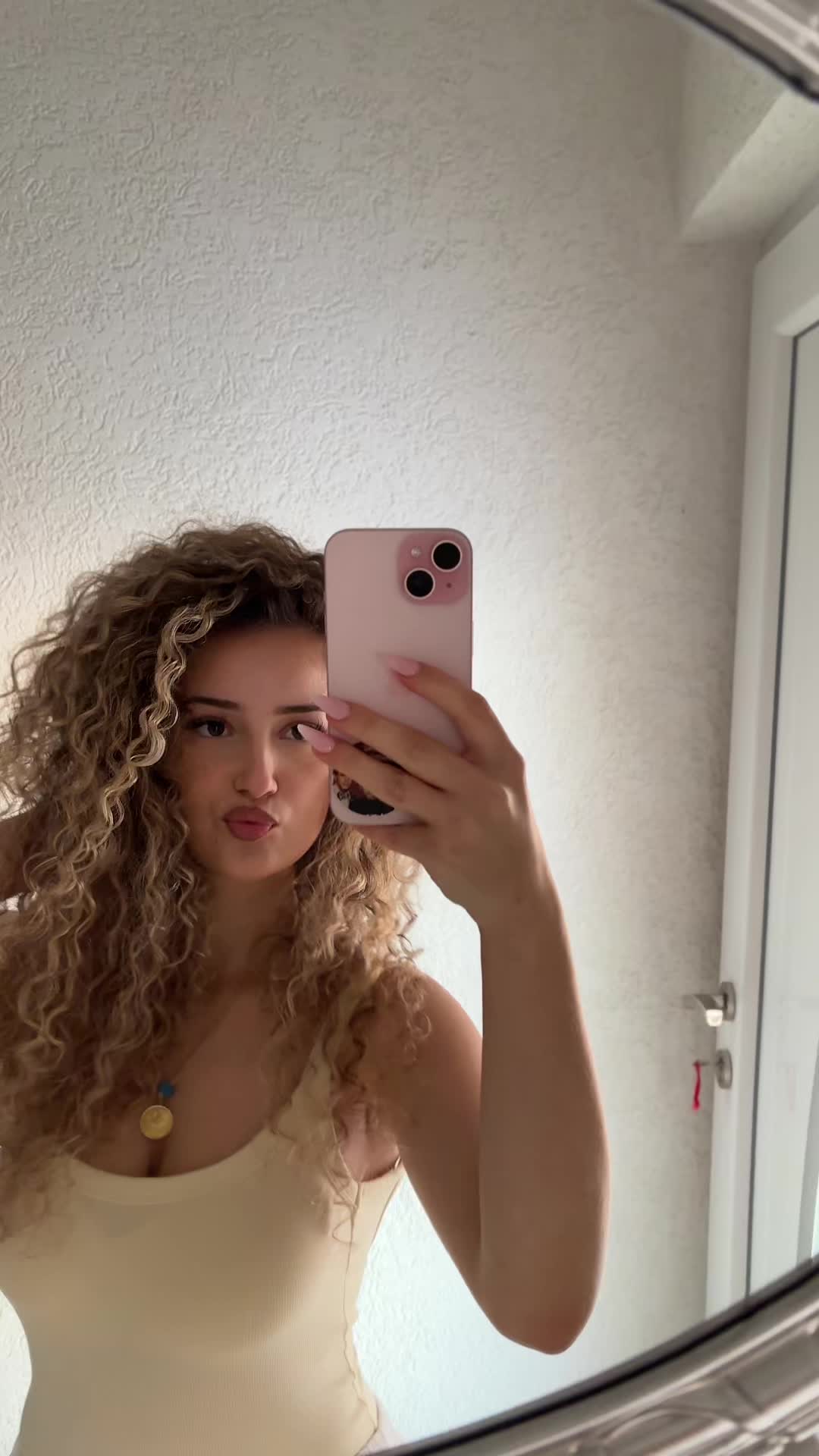 @🇦🇱