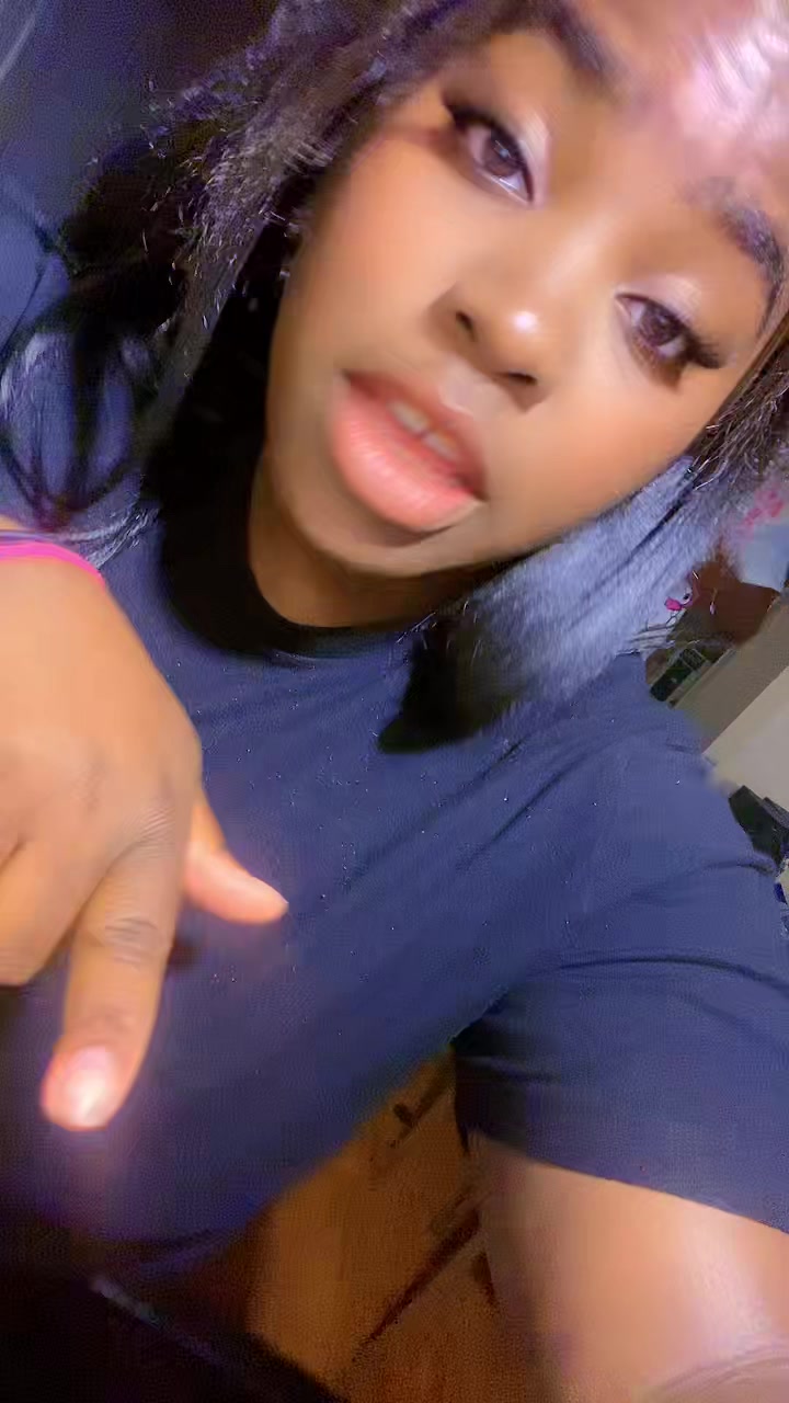 @Deeshort26