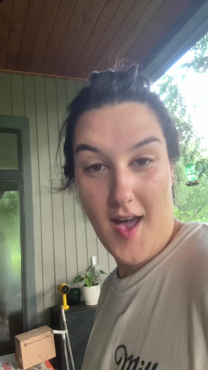 @thetravelingchickin