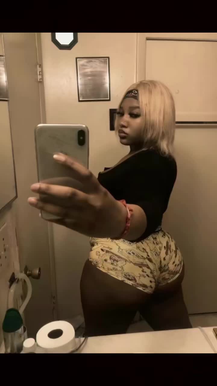 @Niya Lineberger wilson