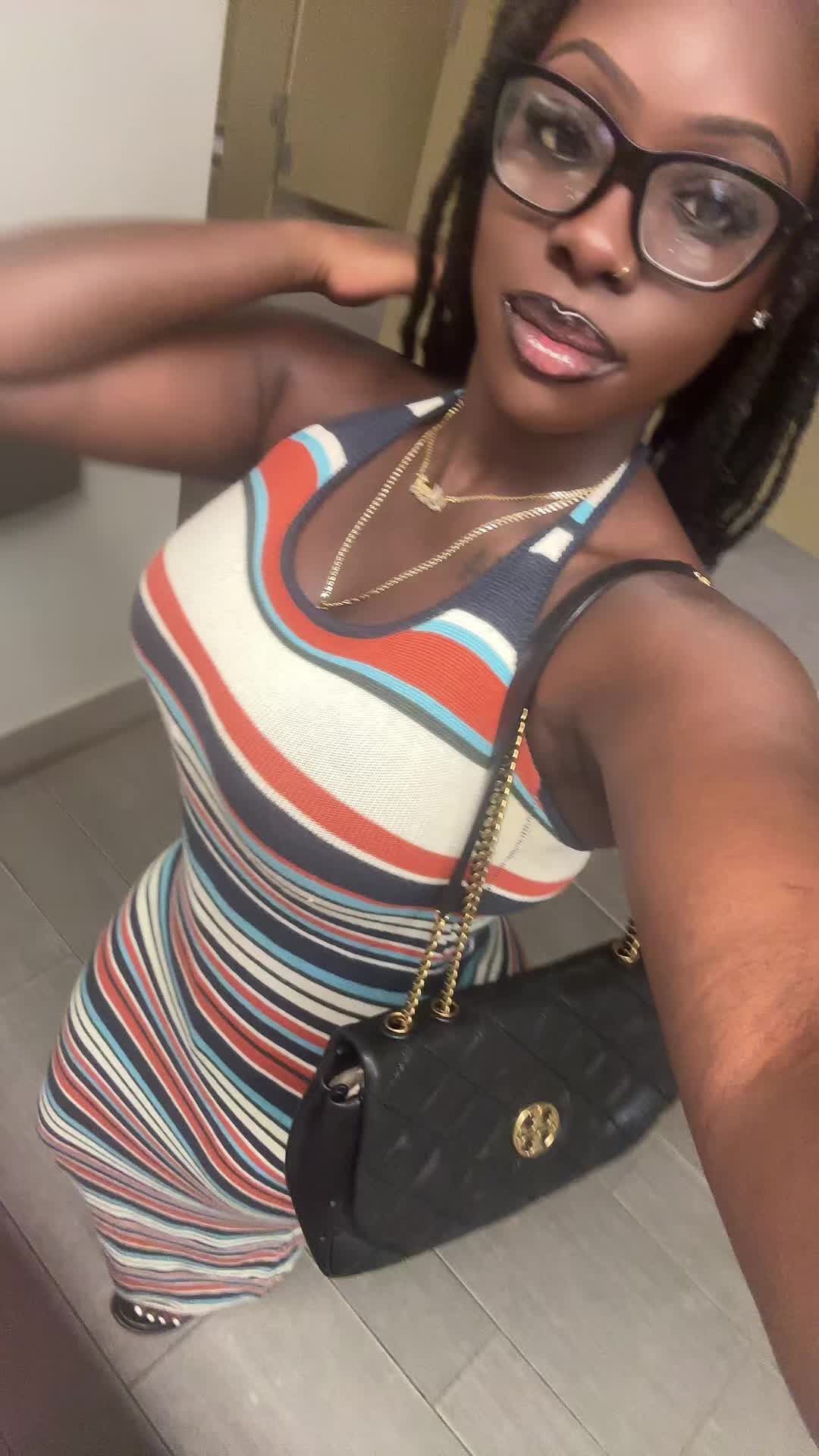 @Maya🇬🇭