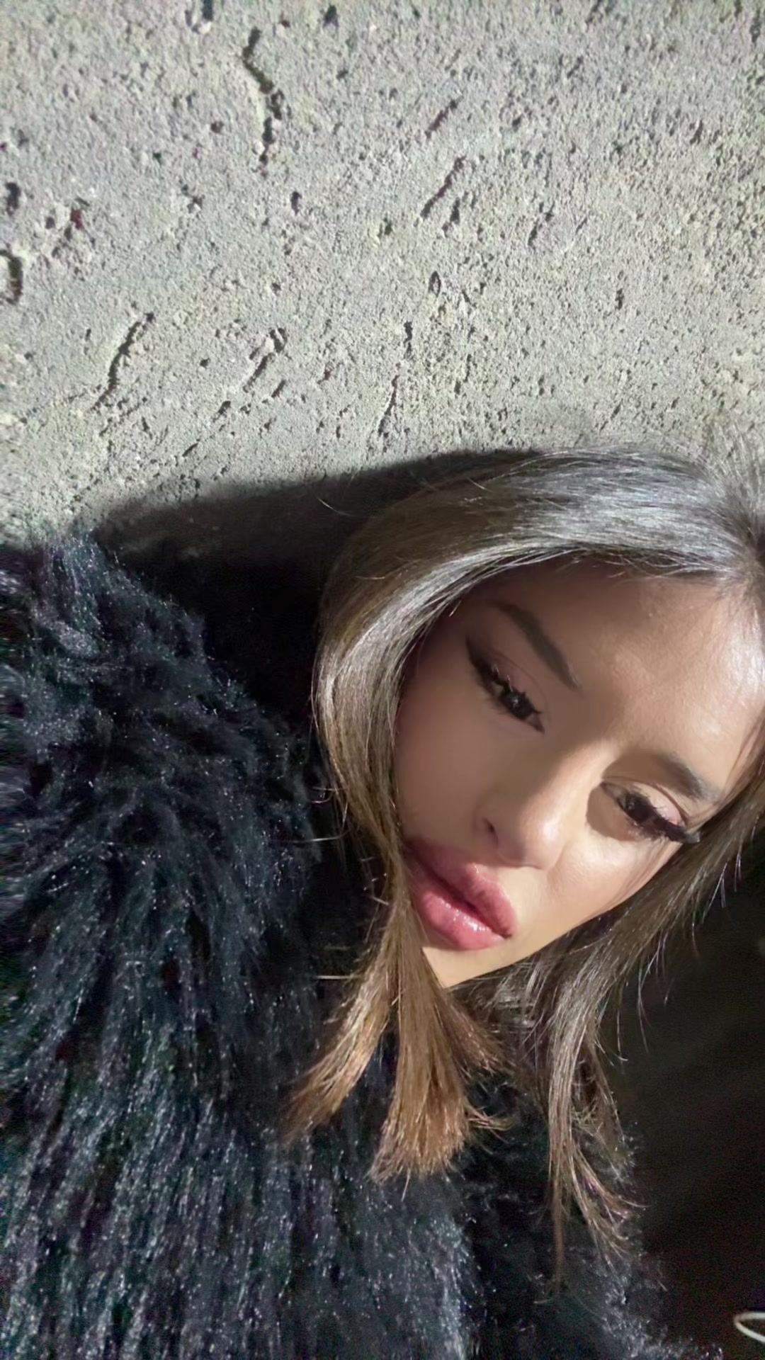 @Shirabusi