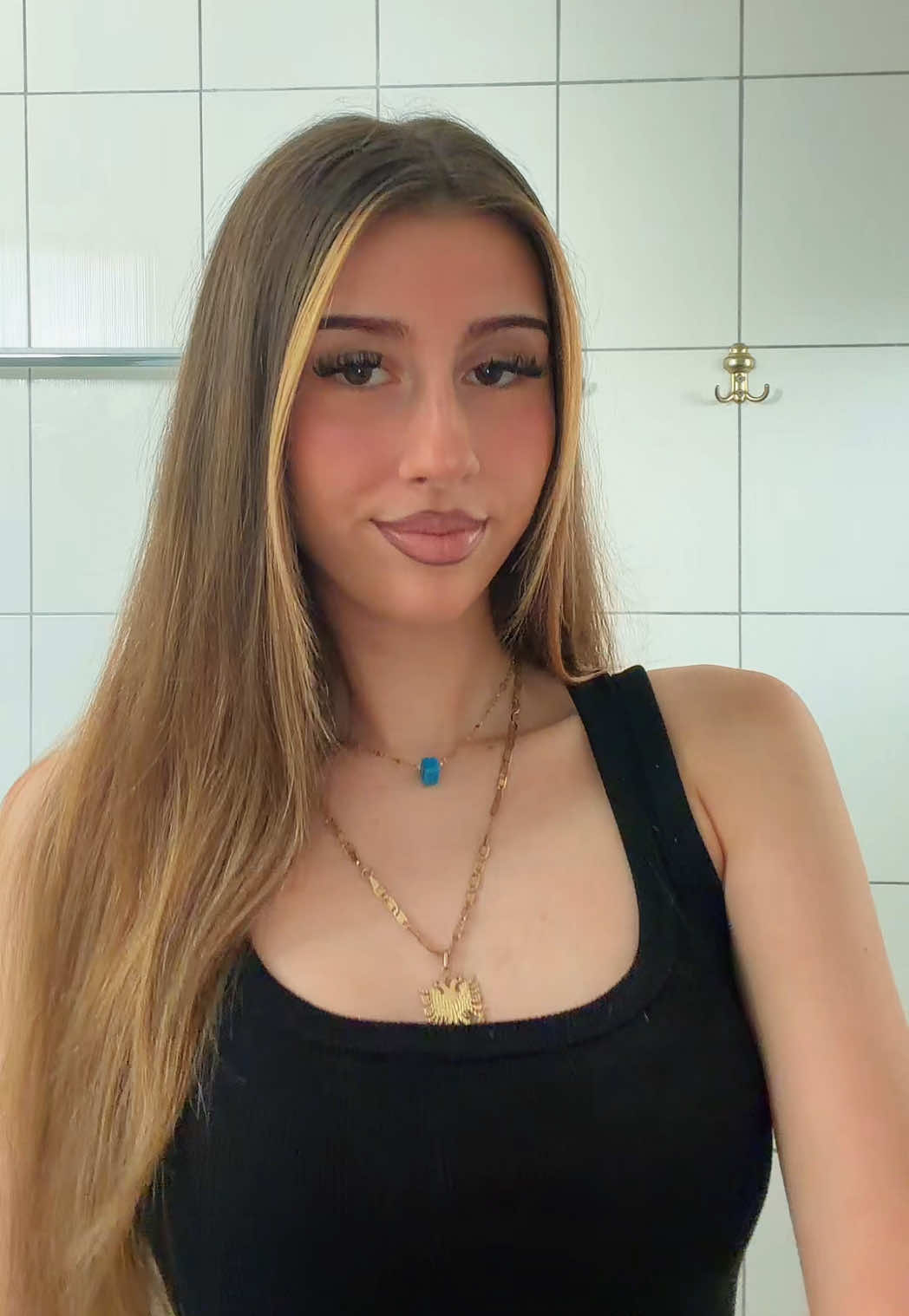 @𝑨𝒅𝒆𝒍𝒊𝒏𝒂