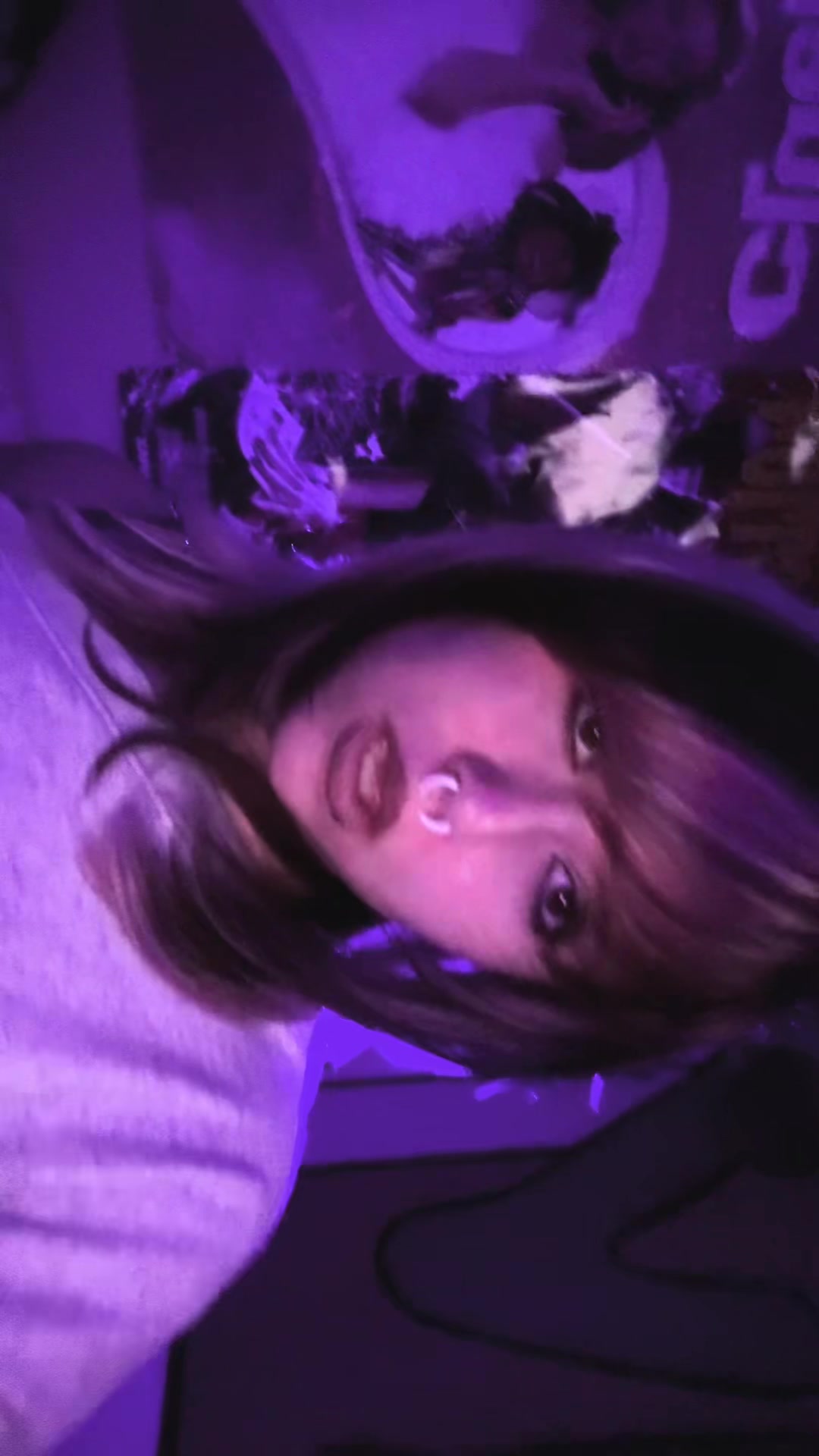 @Lainey🎞️