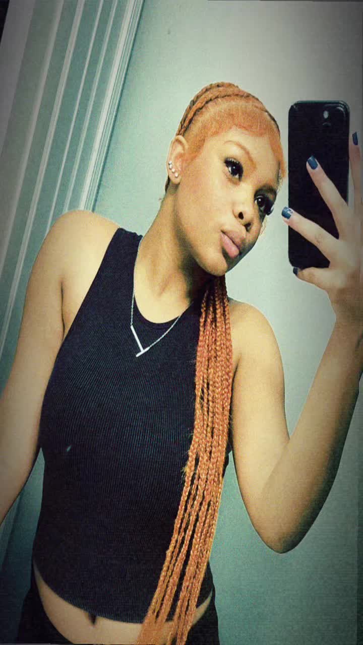 @youcancmqueenb