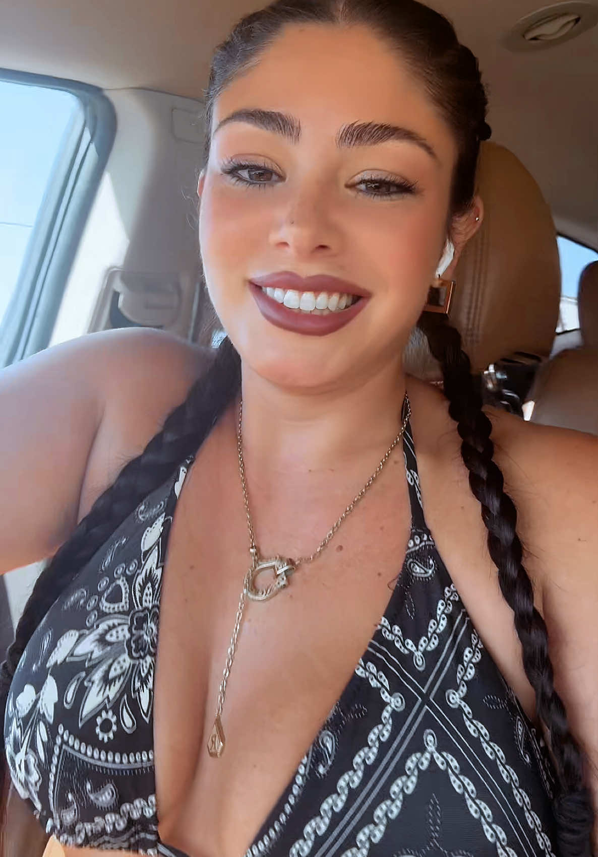 @ryannshikle_