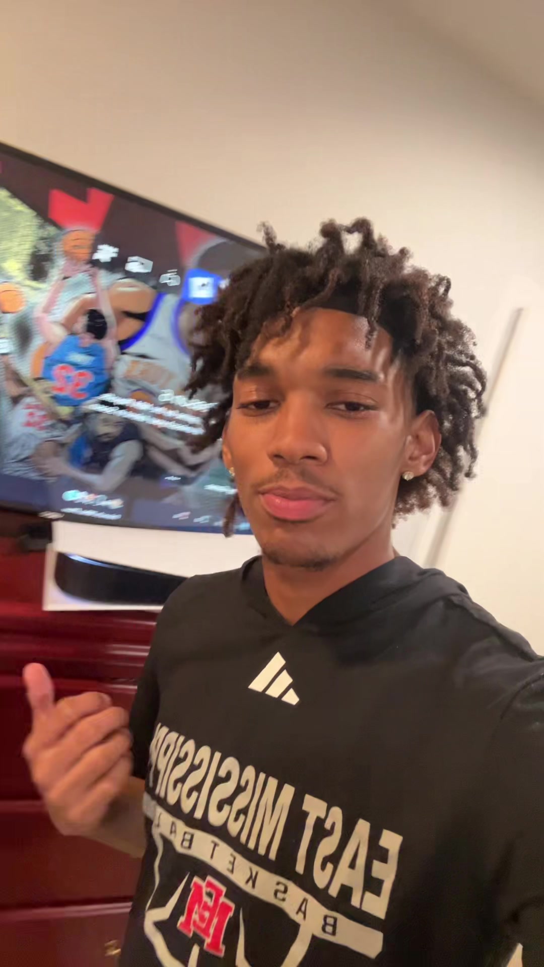 @3