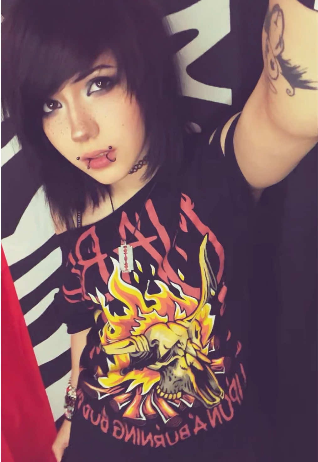 @☆iHazSkunks ^_&minus; 🇰🇿/🇵🇷