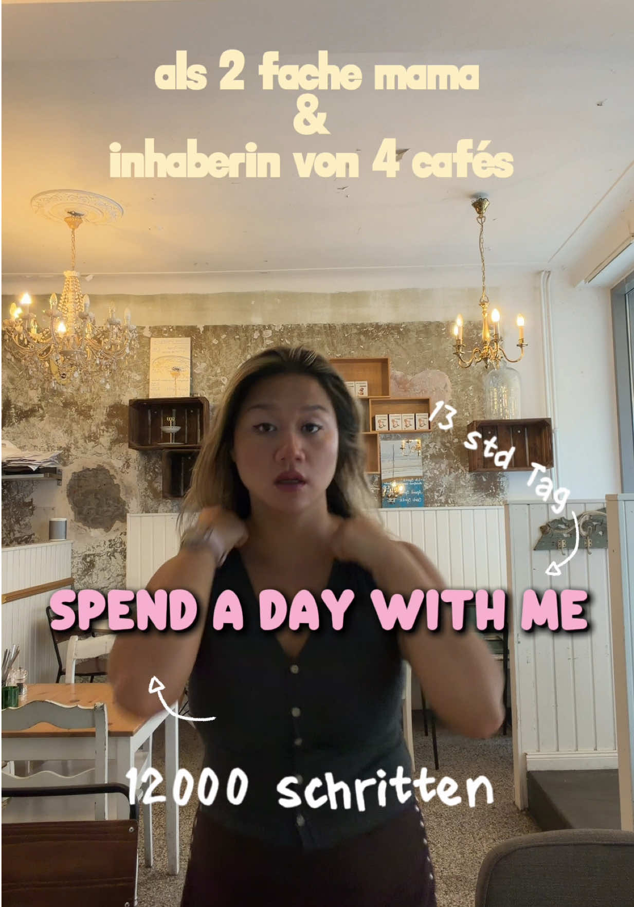@Chi | 4fache Caf&eacute; Inhaberin