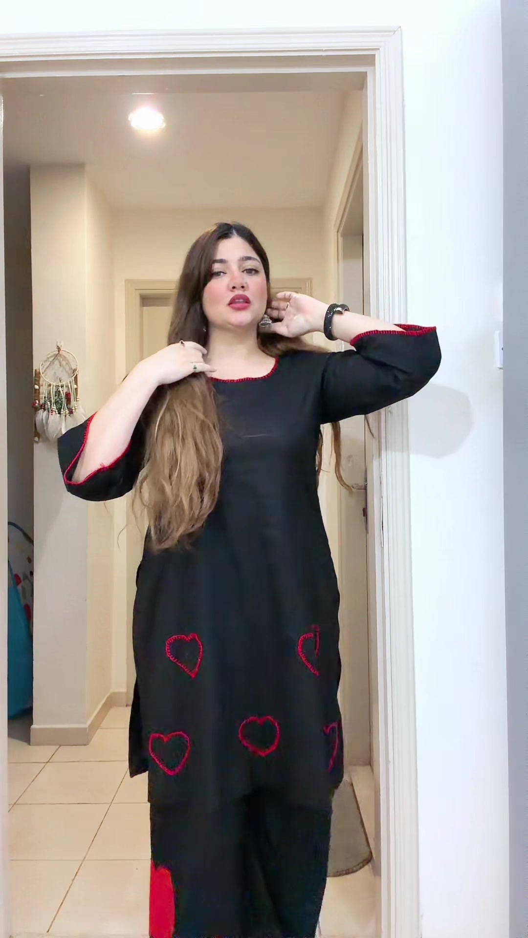 @Aneeza 🧸