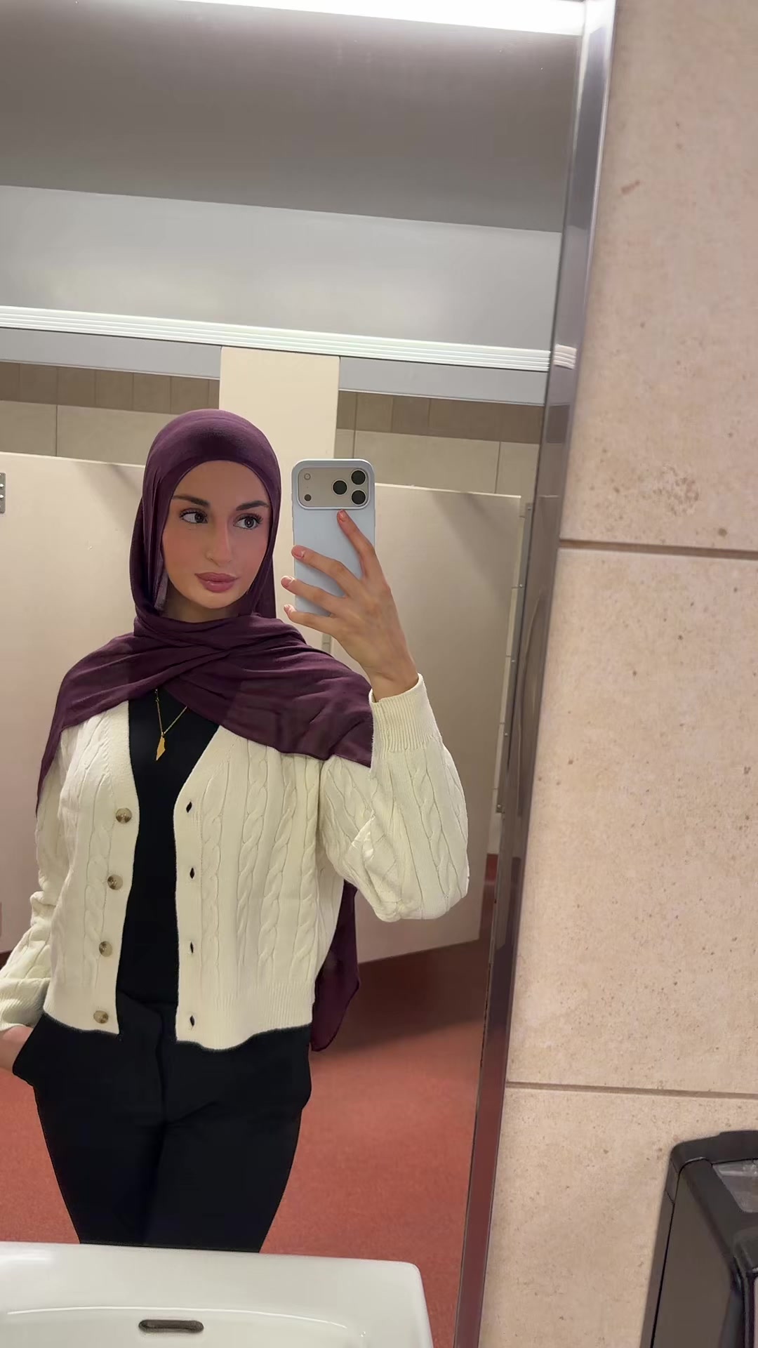 @لانا