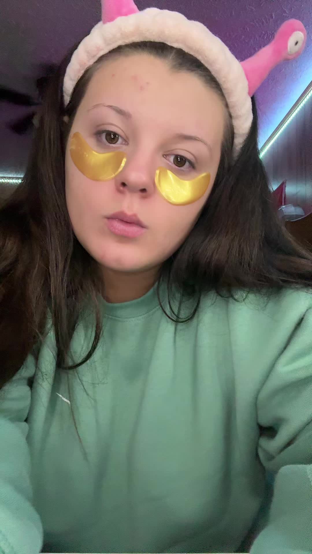@Aubrey🦆🕊️