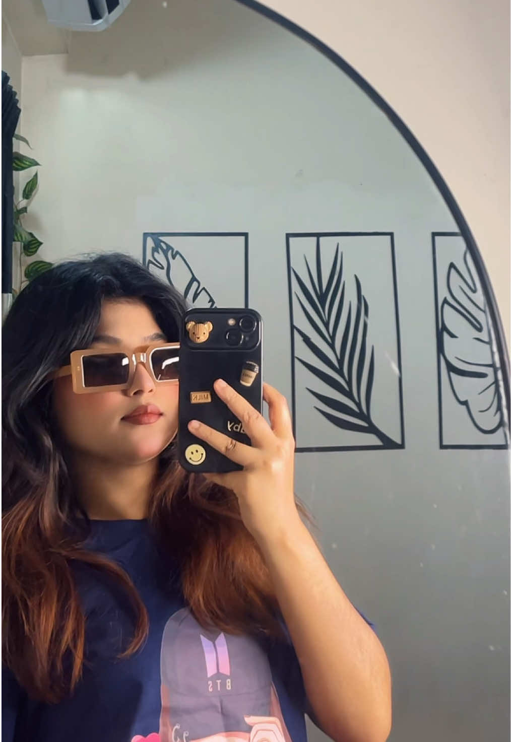 @N E H A ✨