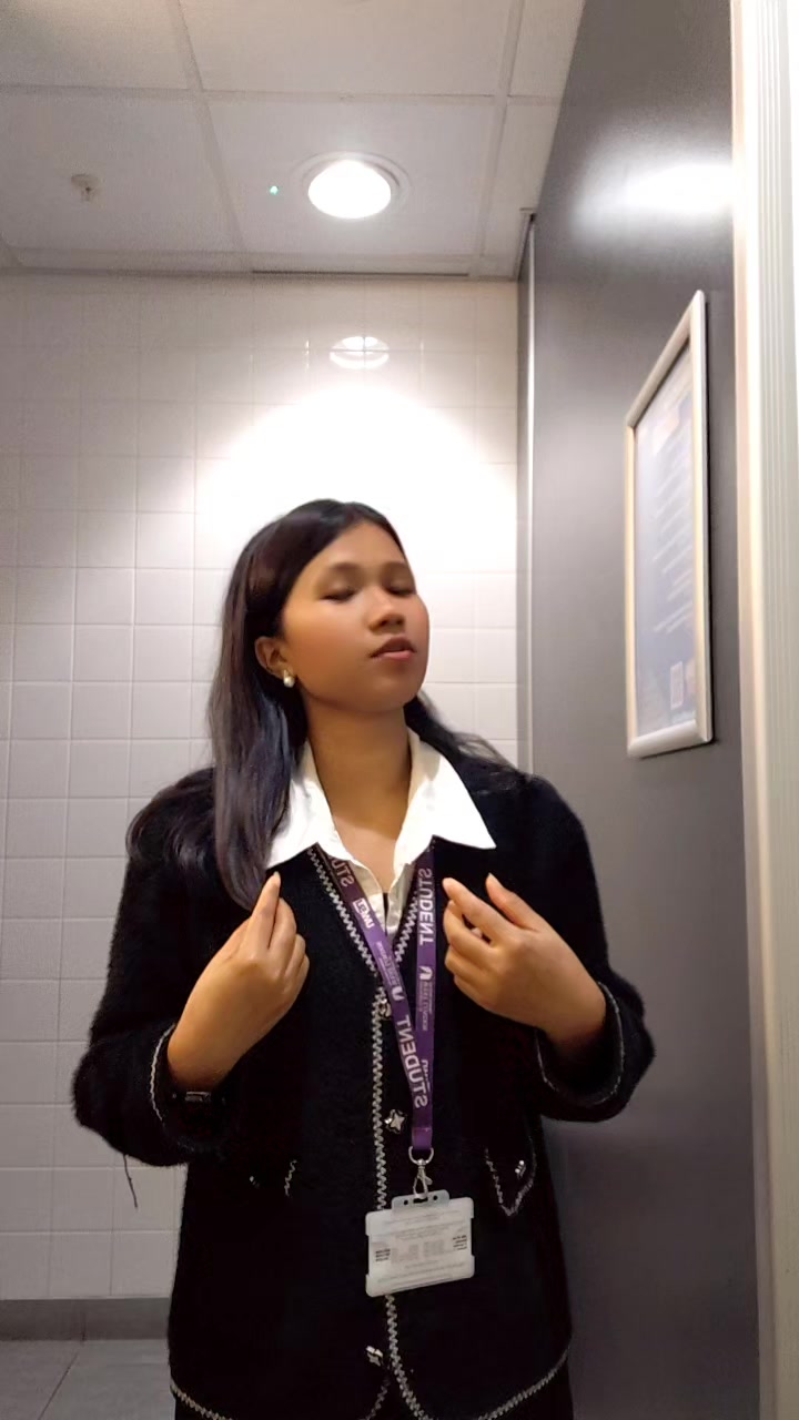 @Shush_🤫_Me
