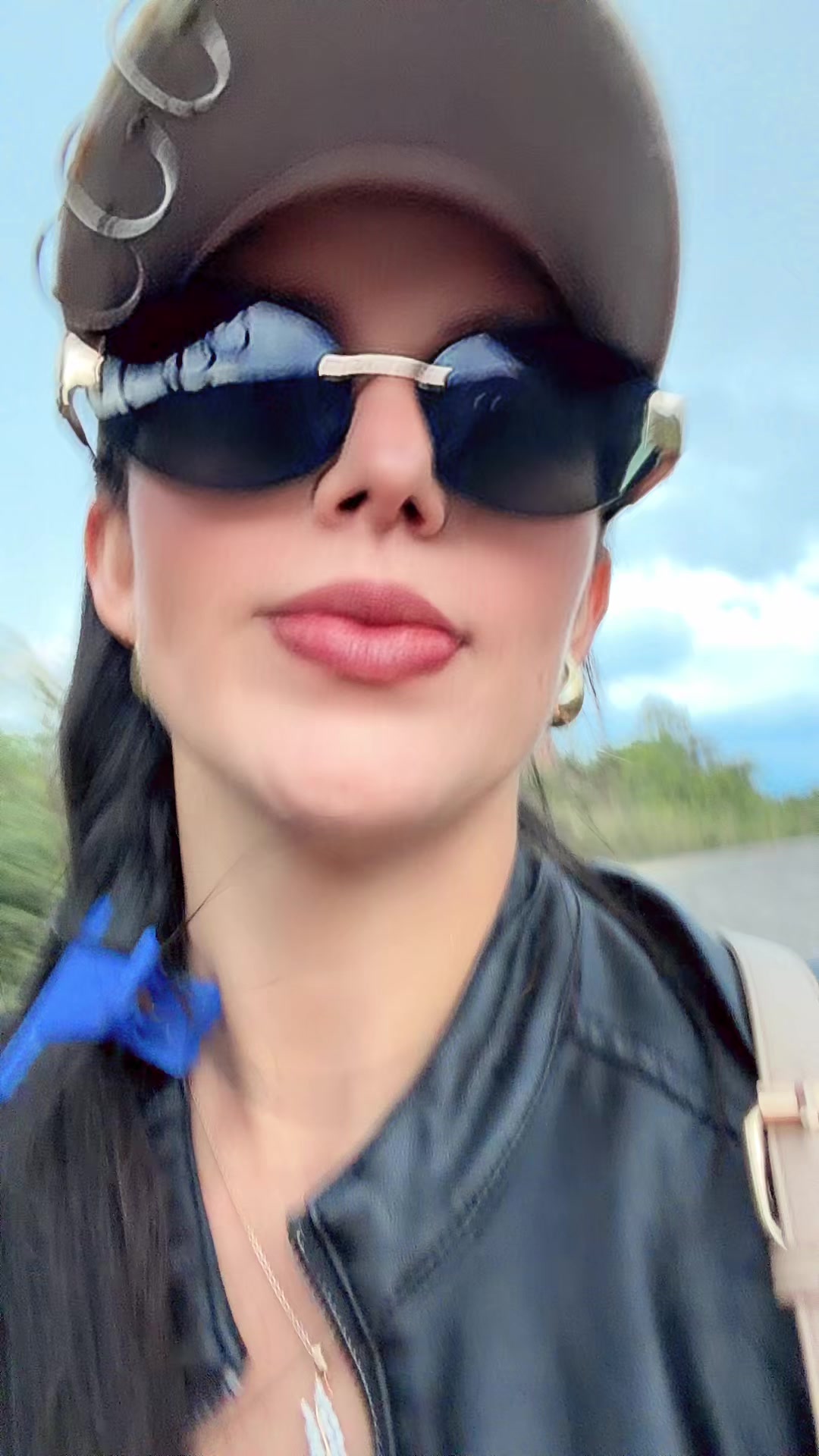 @Yucely