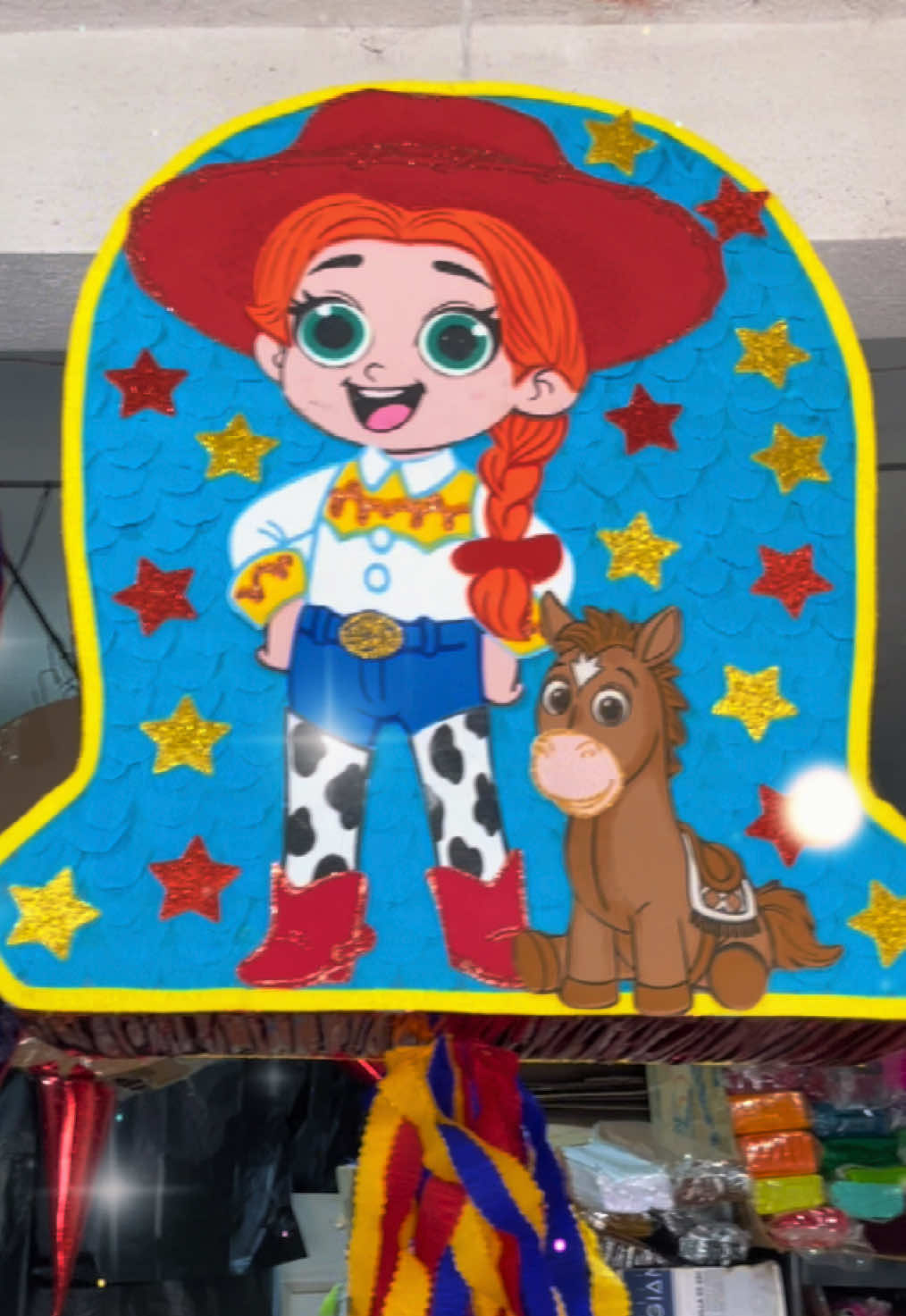 @Manualidades y piñatas susey