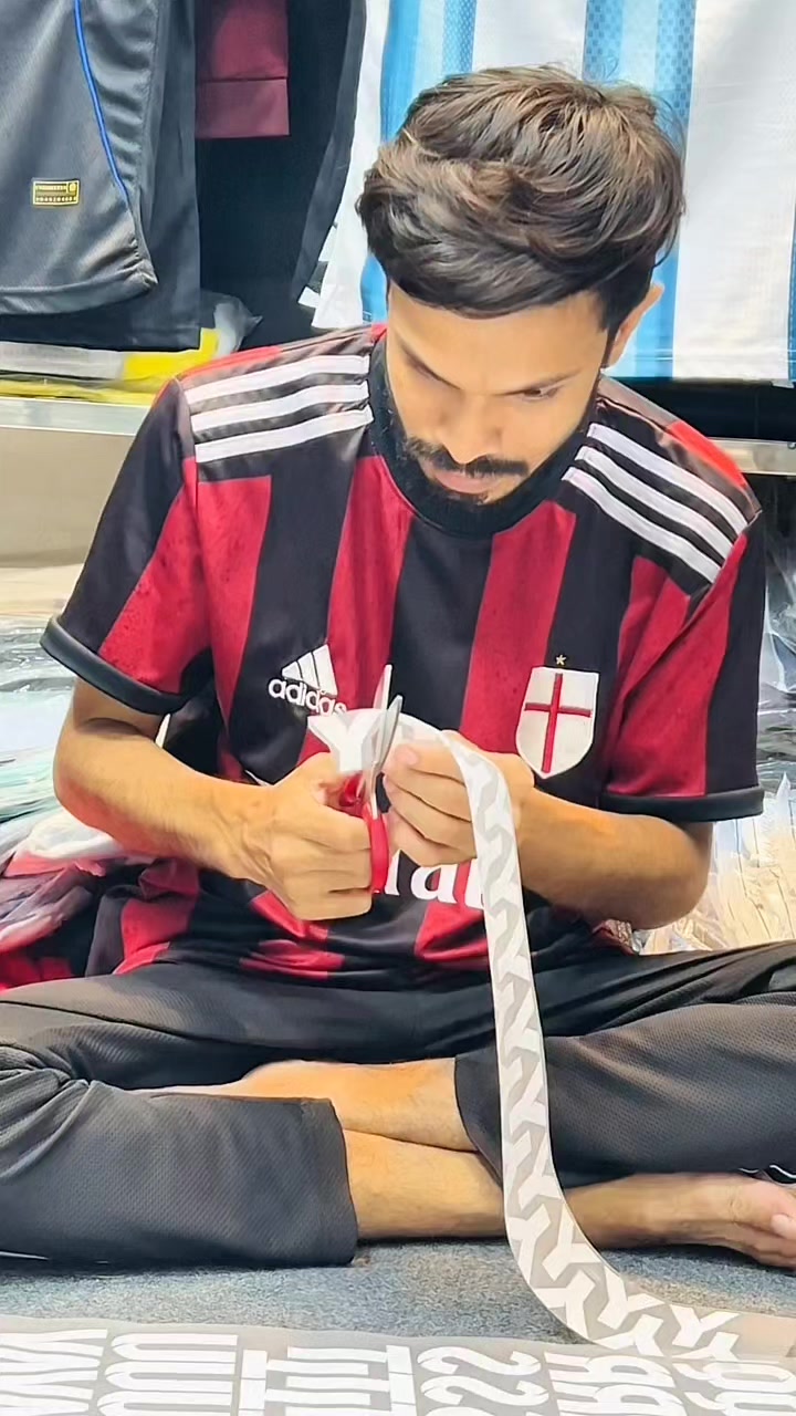 @𝙊𝘽𝙇𝙄𝙌𝙐𝙀 ツ অবলিক