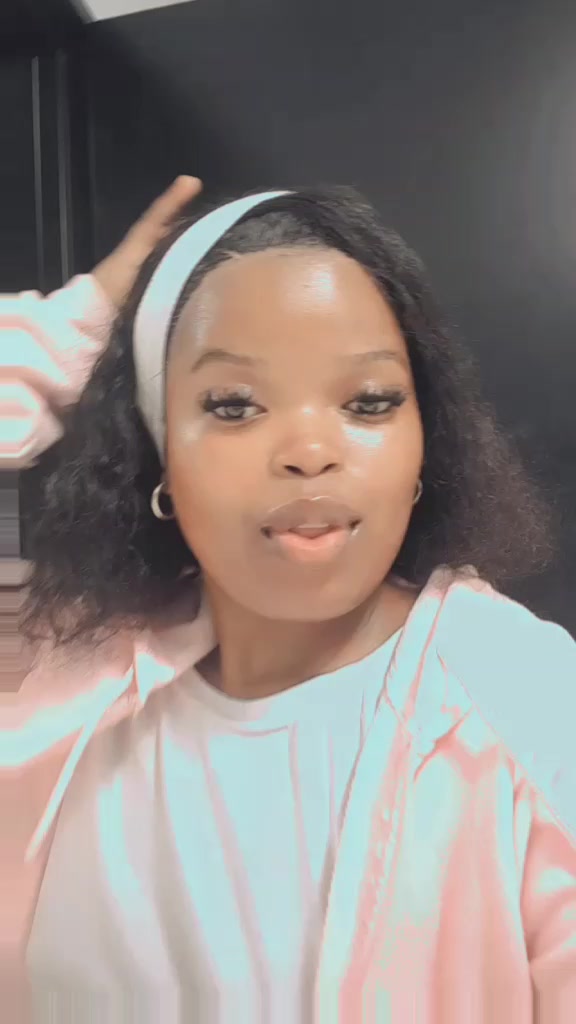 @Sqalesihle