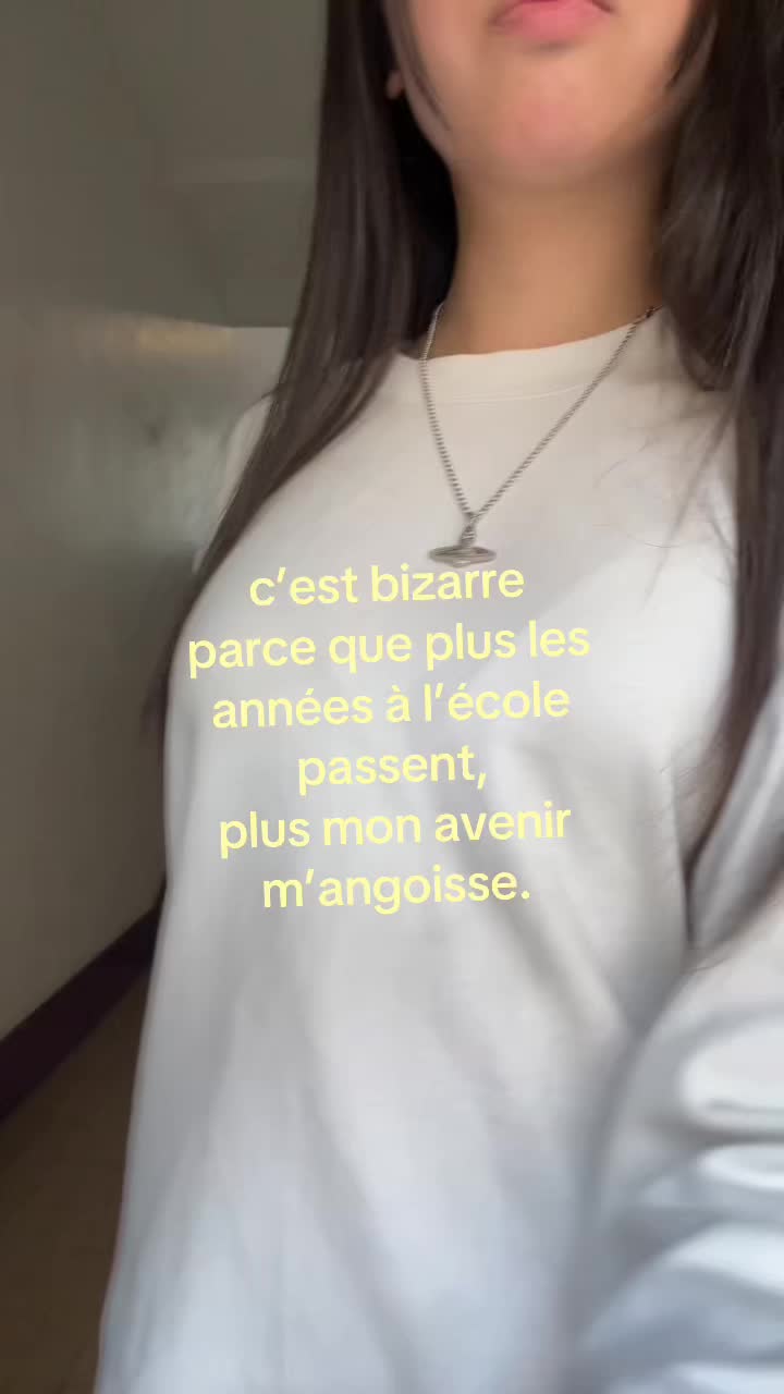 @🐒ophia
