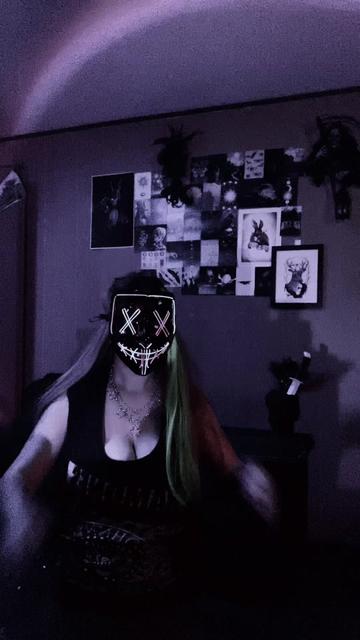 @horror queen 🧟♀️👑