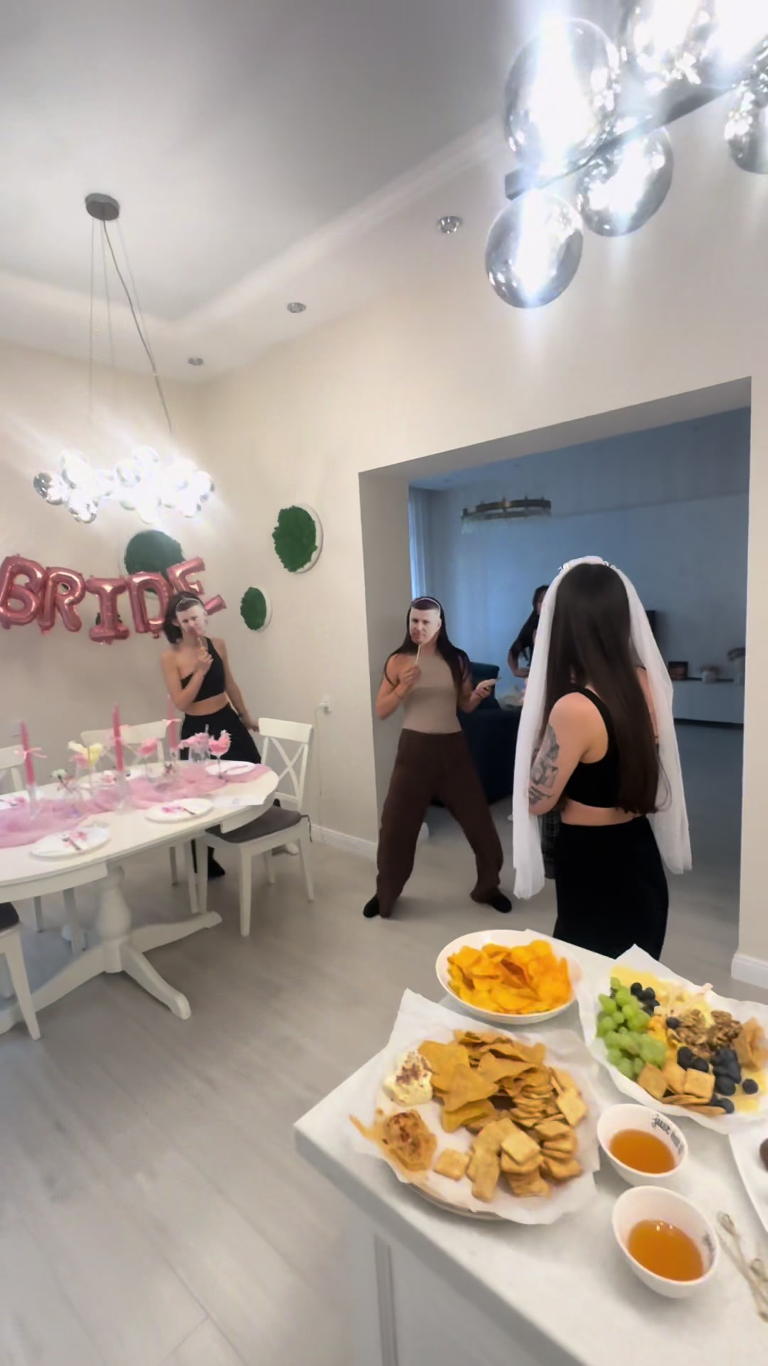 @Вера, Веранда