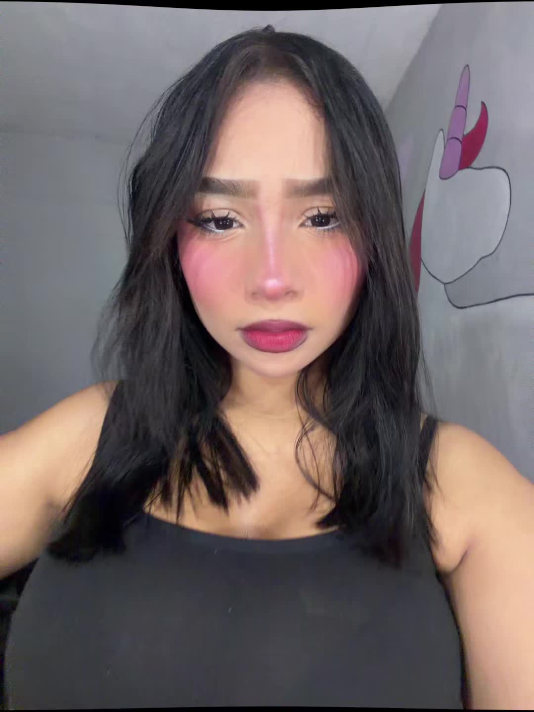 @𝒔𝒂𝒓𝒂 ☻