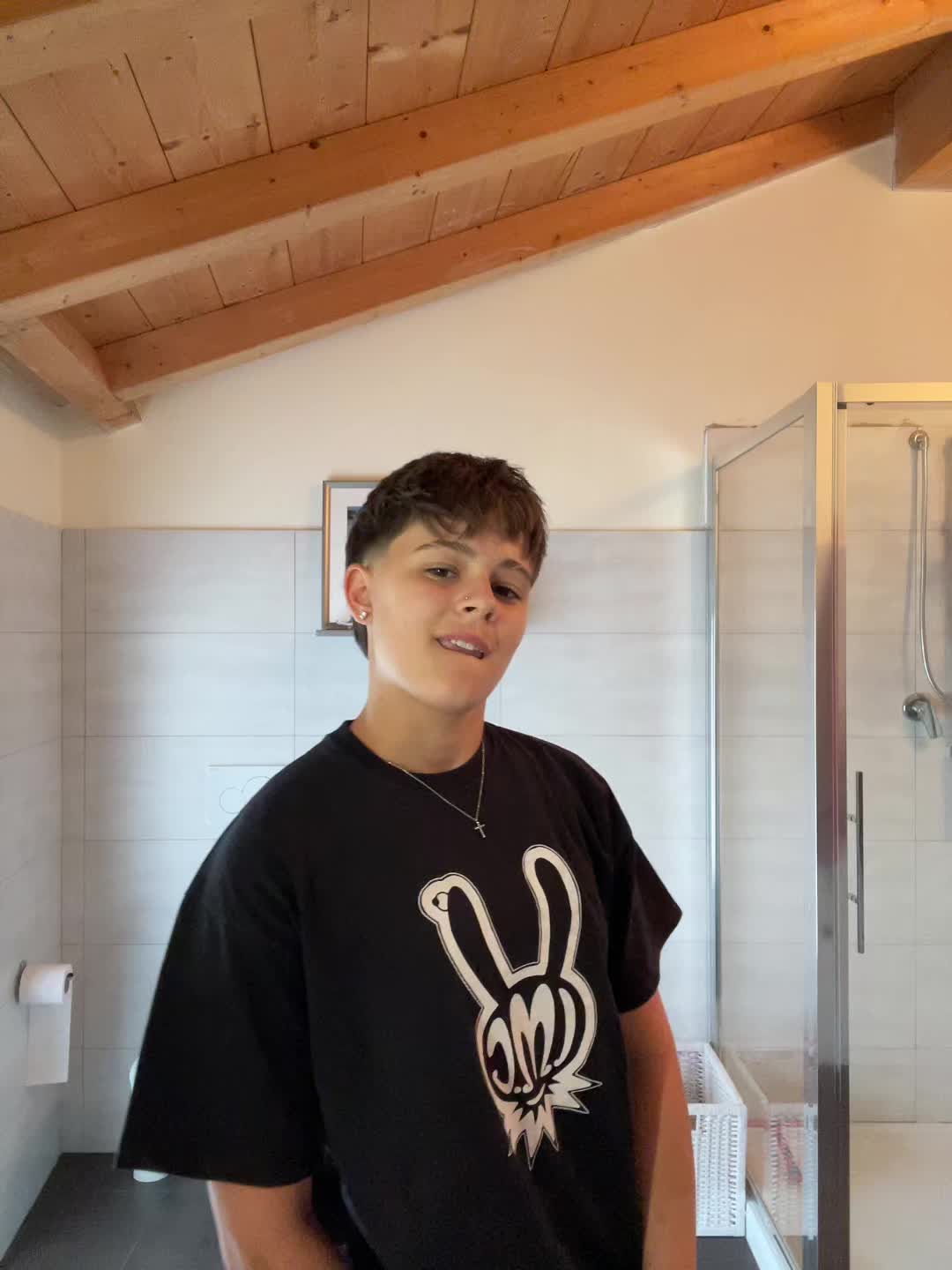 @T E U Z Z A 🕷️
