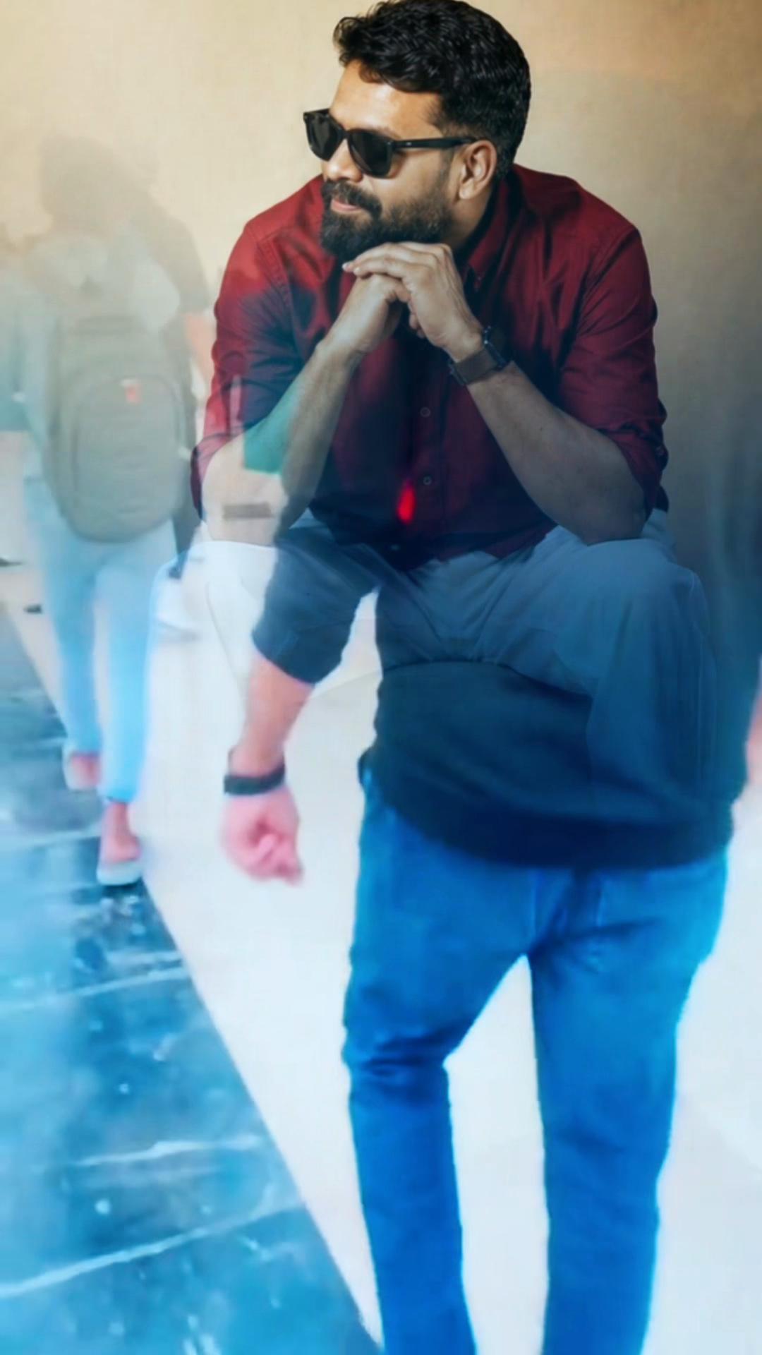 @പ്രണയം ചുവപ്പിനോട്❤️❤️🚩🚩
