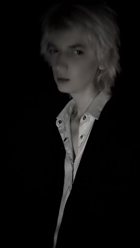 @`Lee
