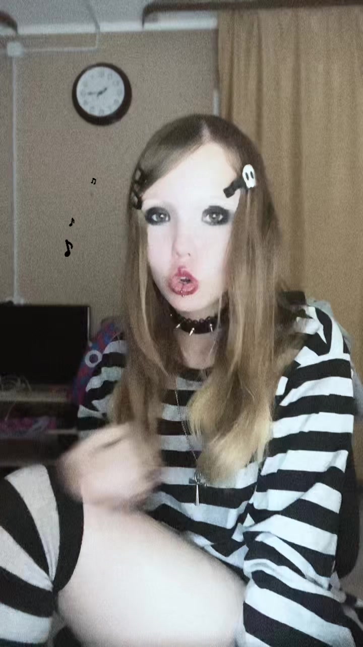 @&times; ШАРЛОТТА РАЙЗЕР &times;