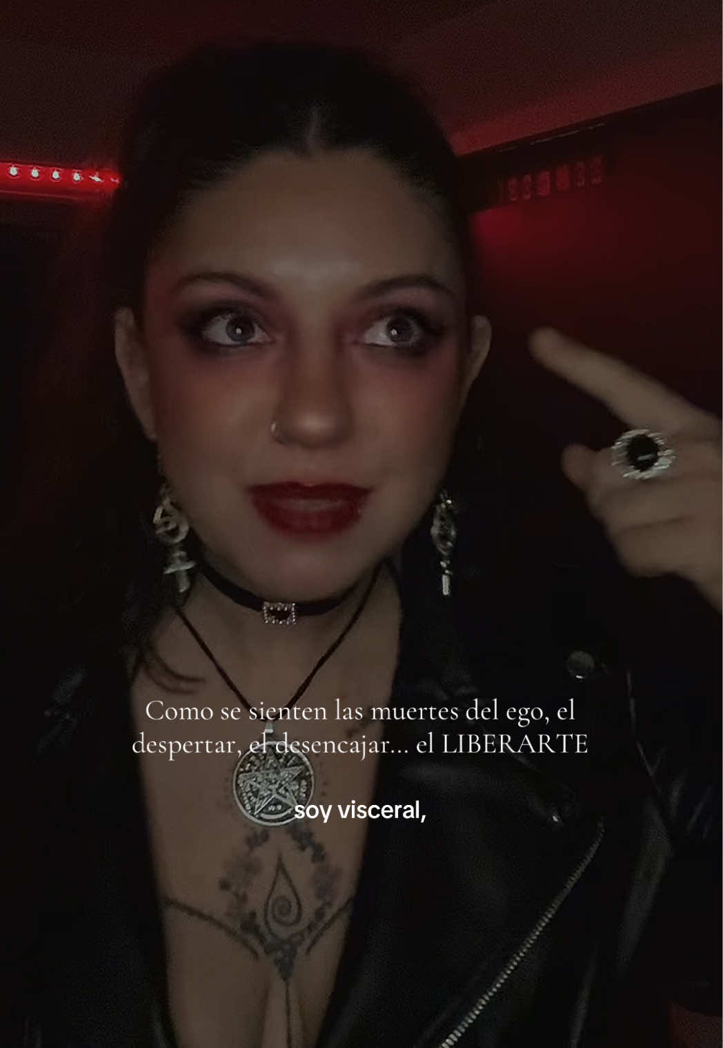@Ѵιċтσяια•Яιвα