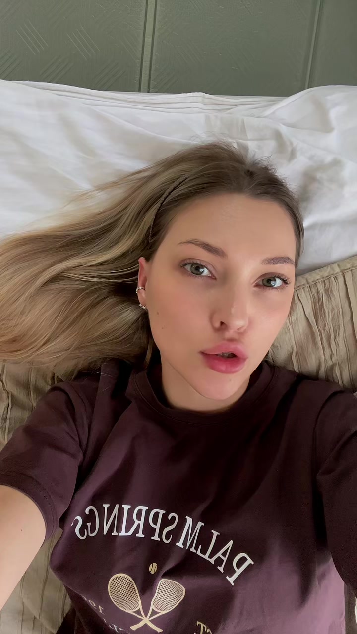 @ЖИЗНЬ ИСПЫТЫВАЕТ