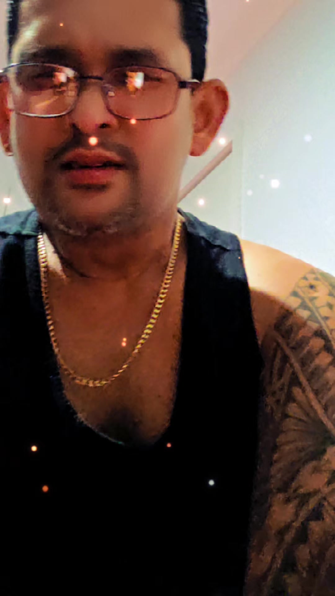 @avi