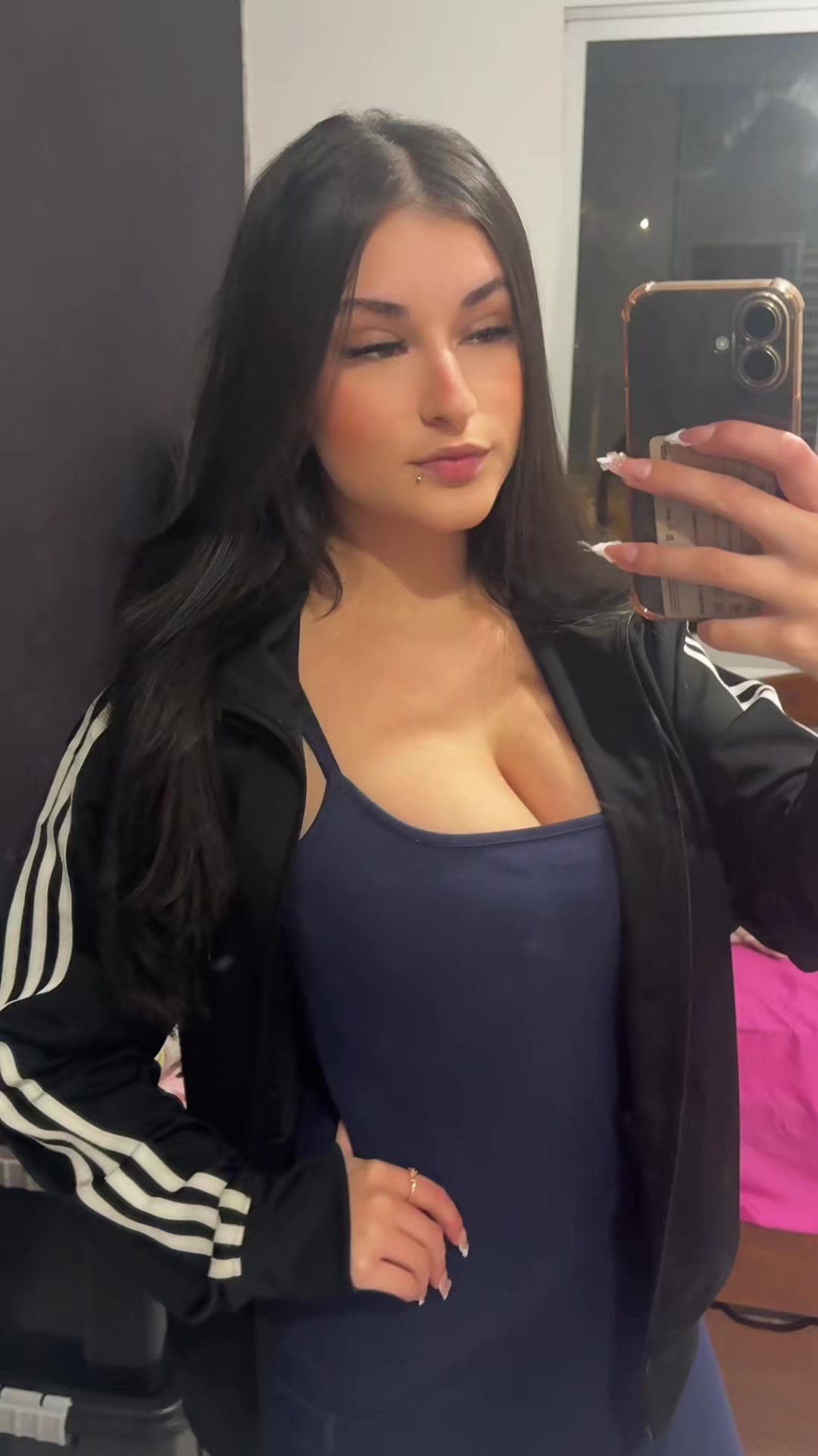 @MARCELLAA