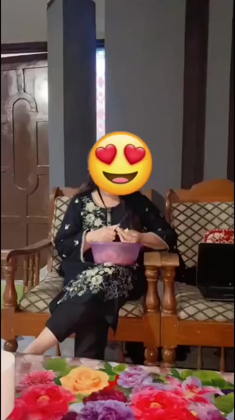 @Sienna 👩❤️👩🌹🍷🔥