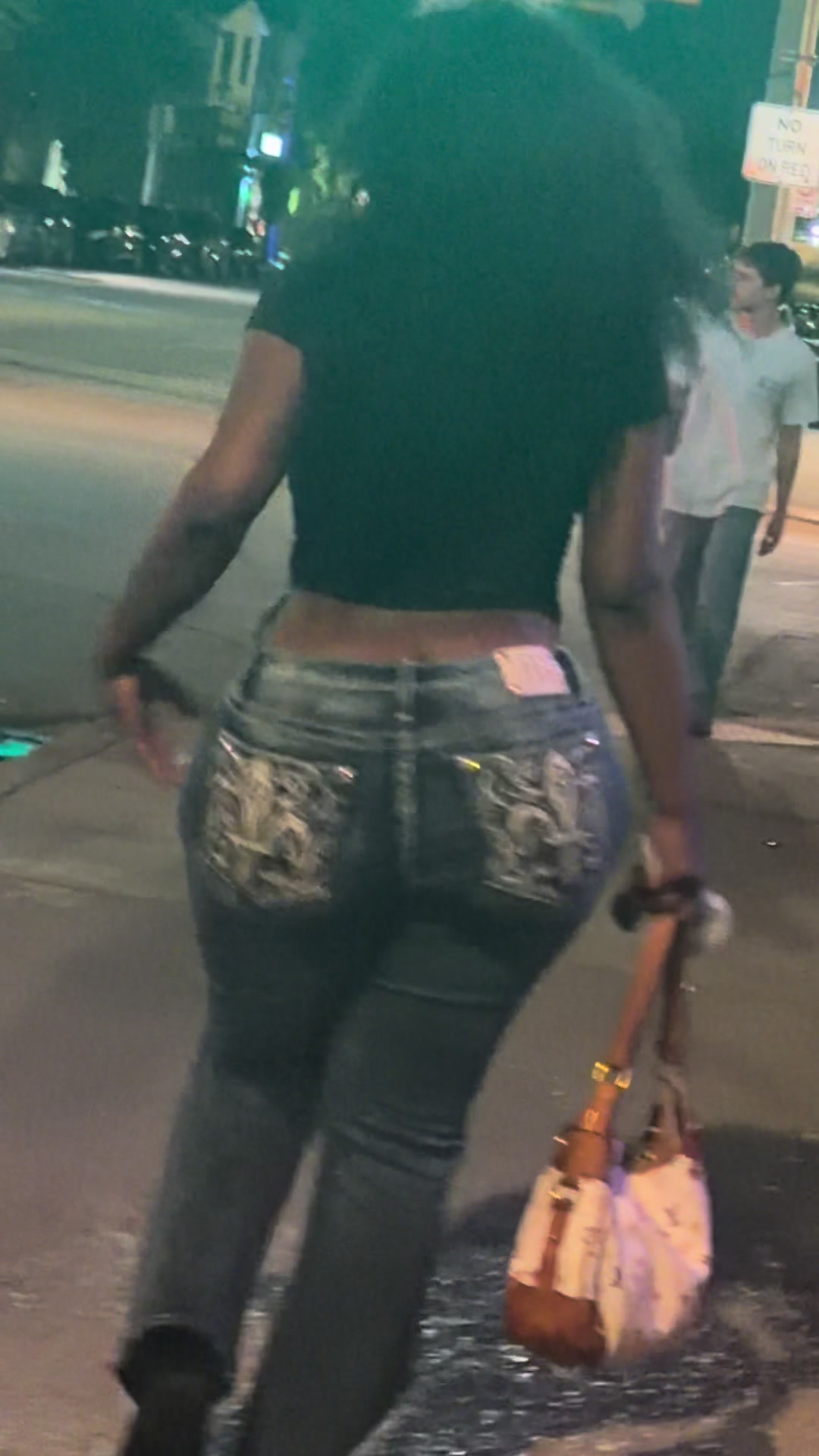 @Noemidoll_