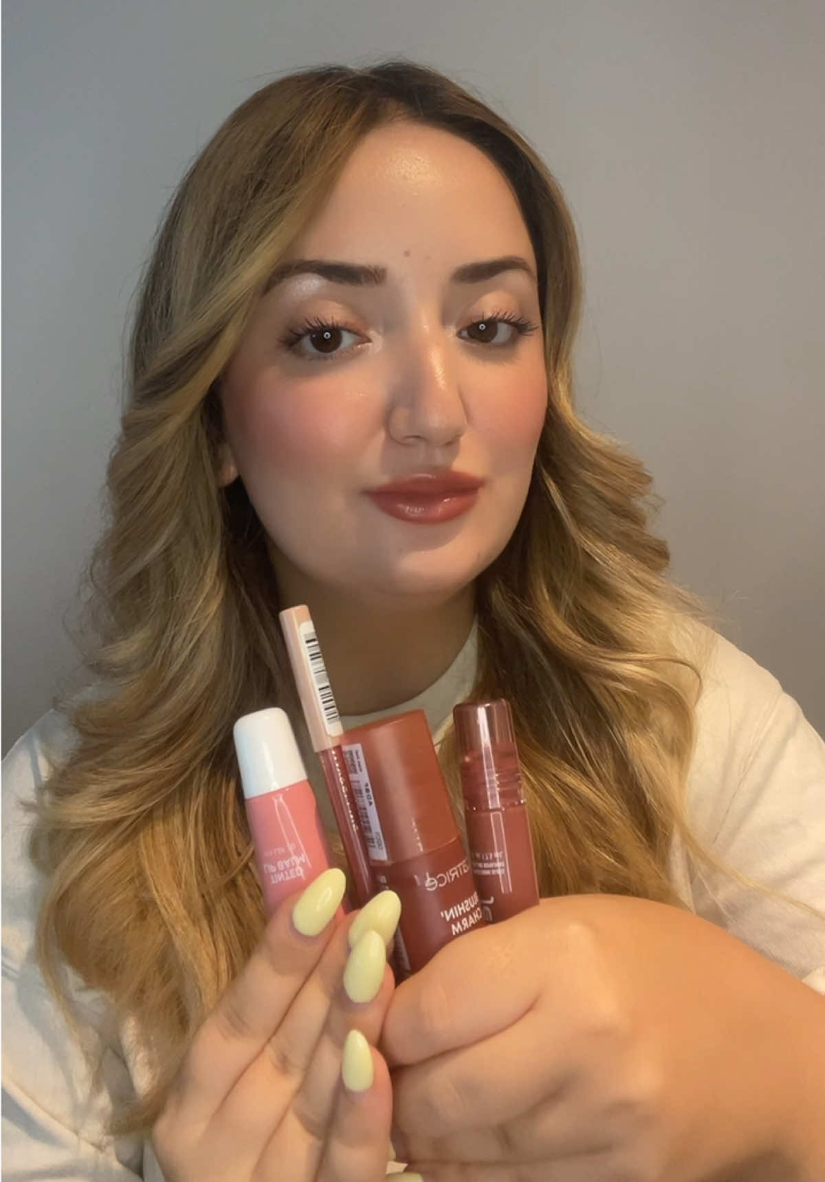 @Hazallll