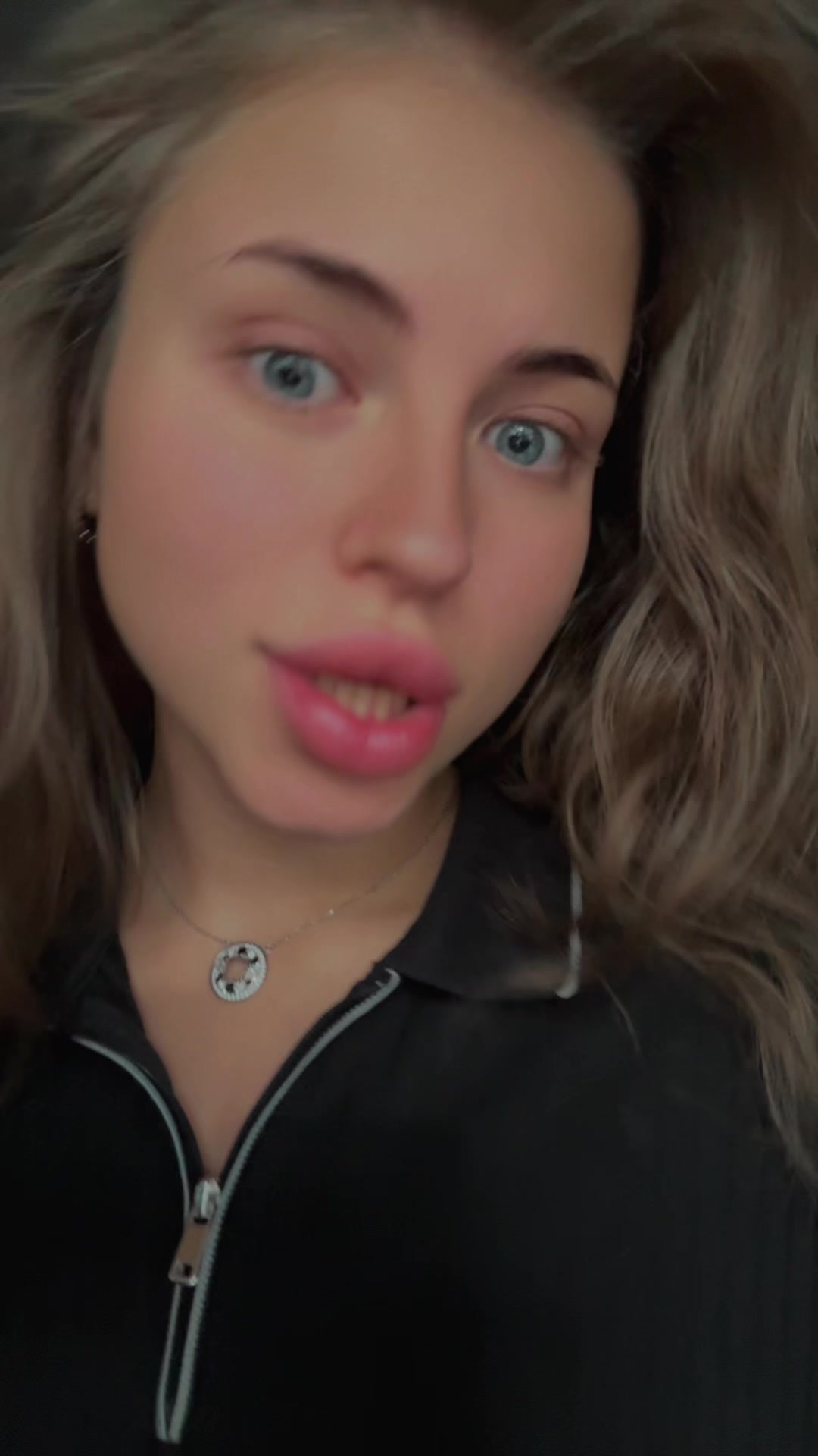 @v.iktoriaaaa