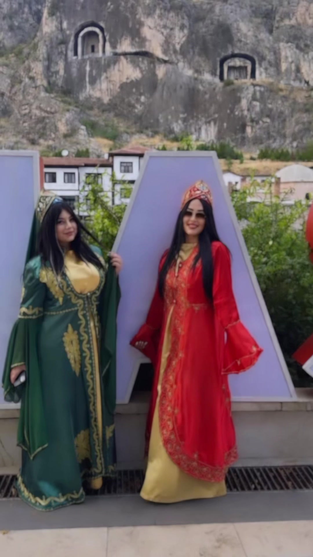 @TÜRKAN ŞİMŞİR