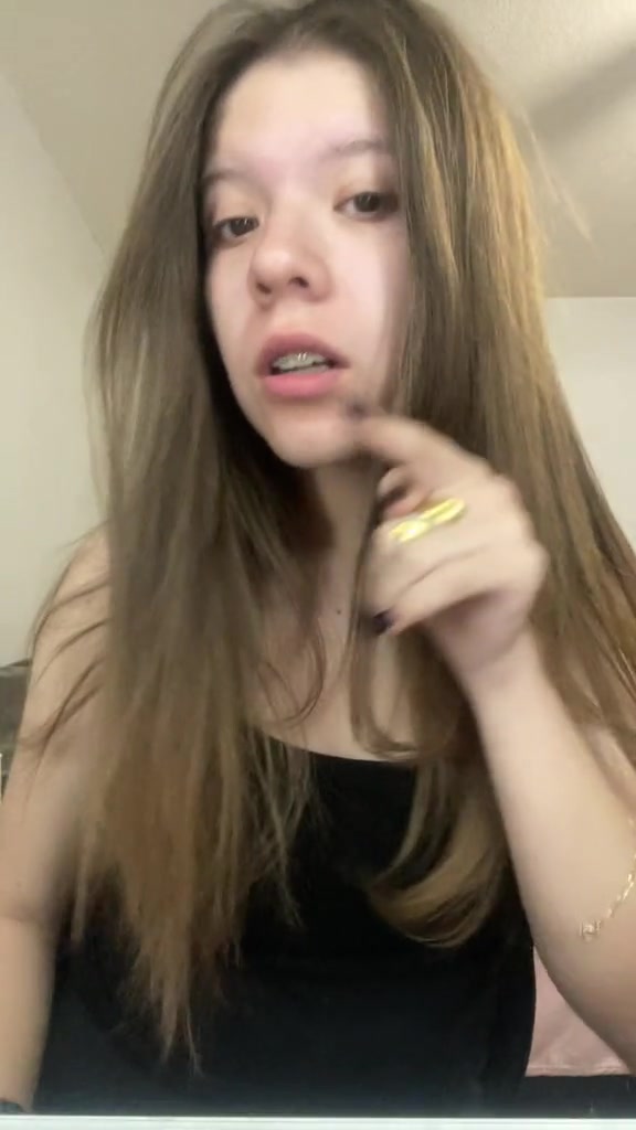 @Jhoselyn